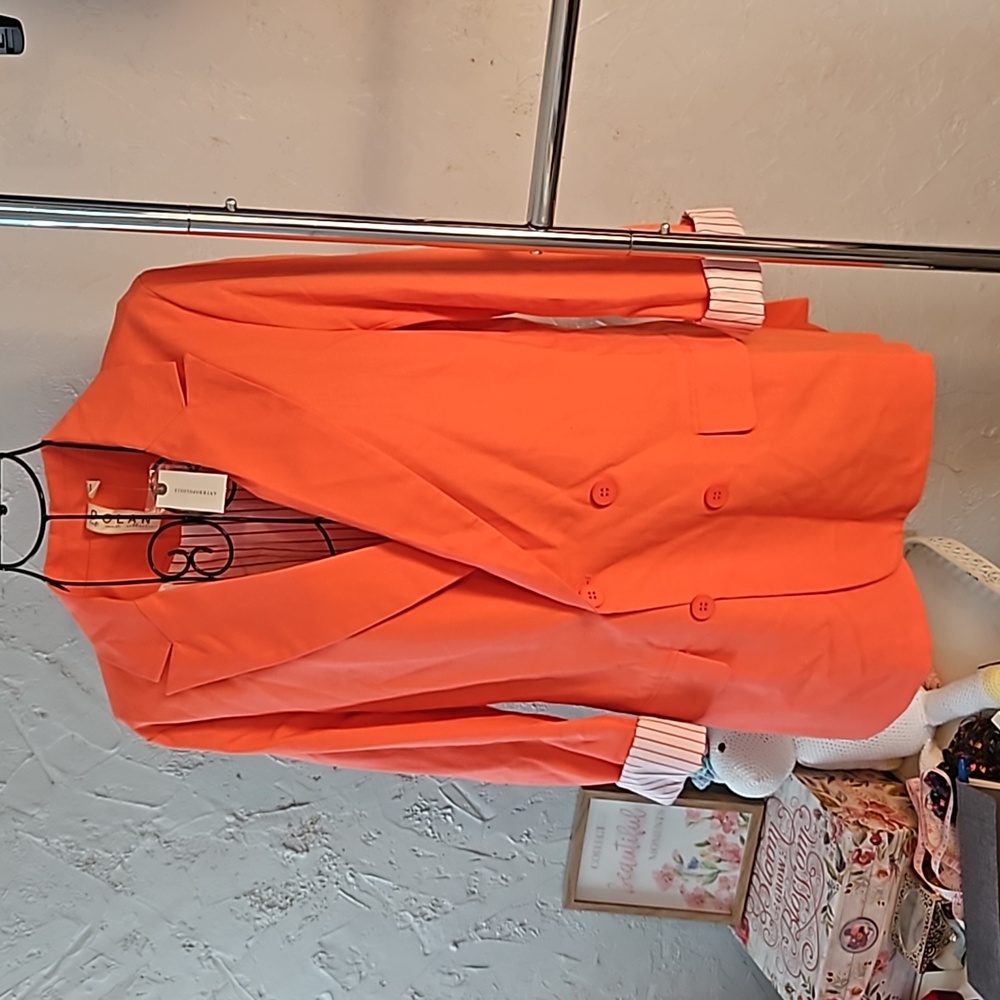 NWT Dolan Anthropologie linen blend salmon blazer with roll sleeve. Sizā¦